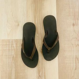 NWOT REEF BROWN FLIP FLOP SANDALS